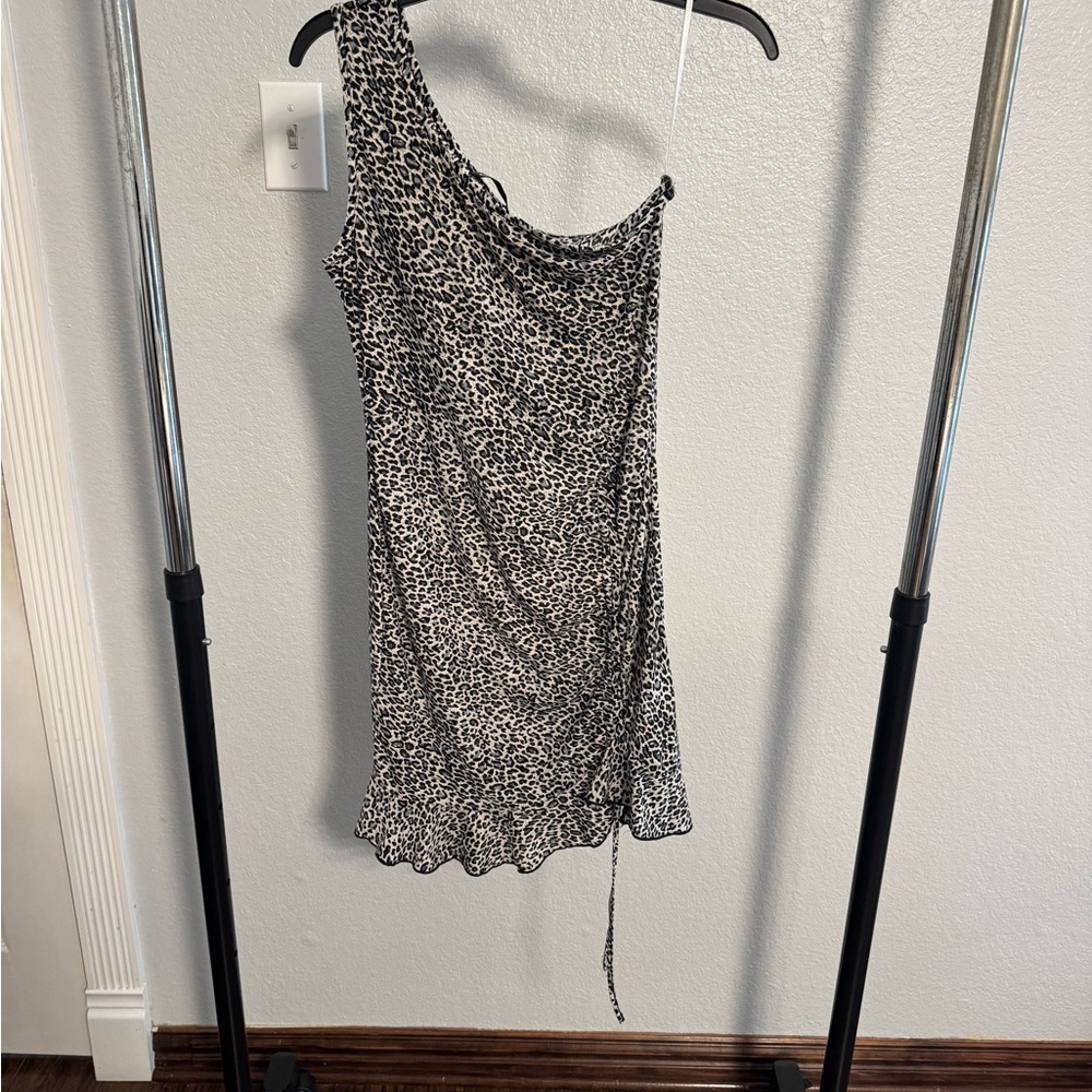SHEIN Black and White One-Shoulder Dress